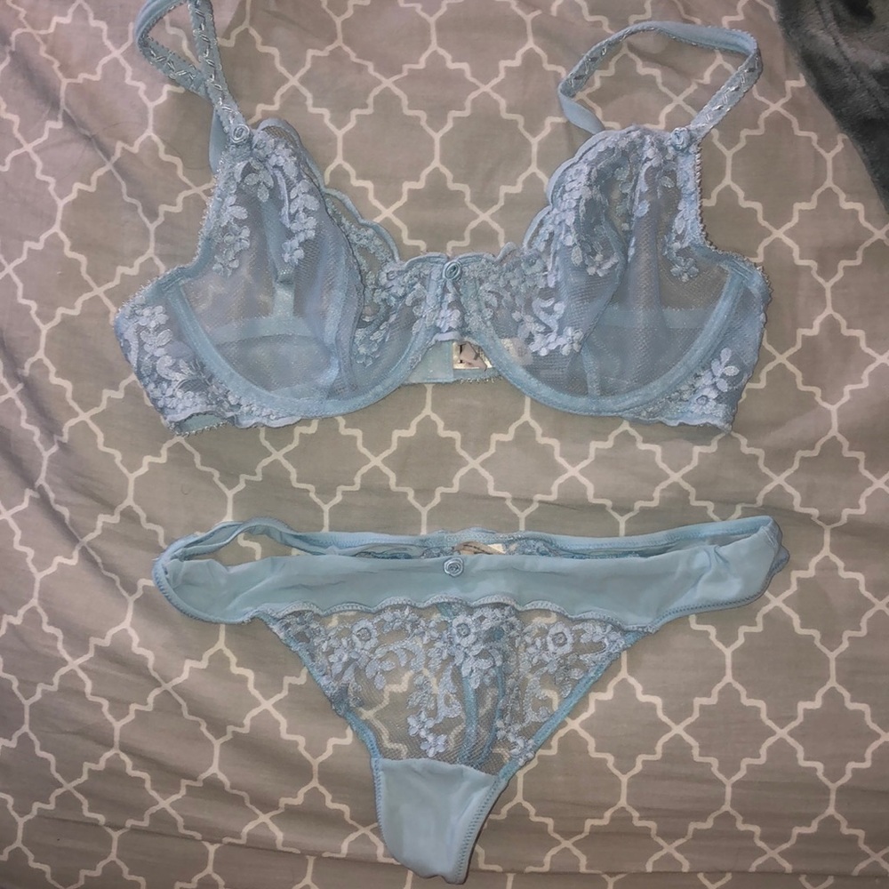 Felina Lingerie set. bra is 34c and small panties